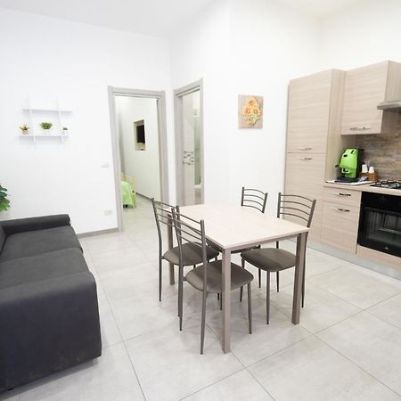 Casa Vacanza Serafino Appartement Catánia Buitenkant foto